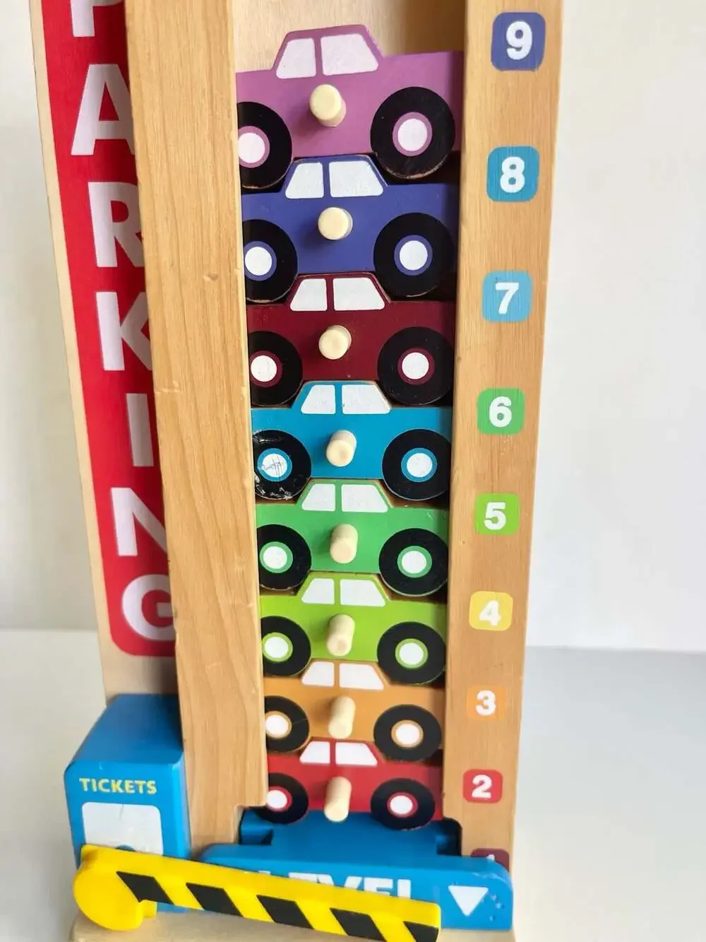 Melissa & Doug Stack & Count Parking Garage